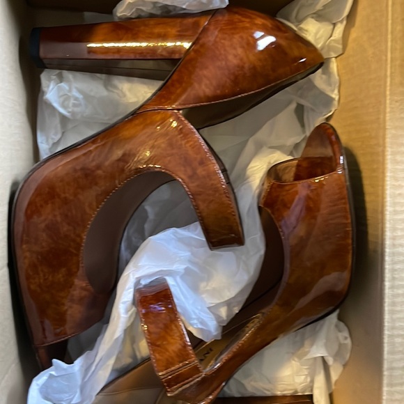 Emporio Armani high heels - Picture 2 of 12